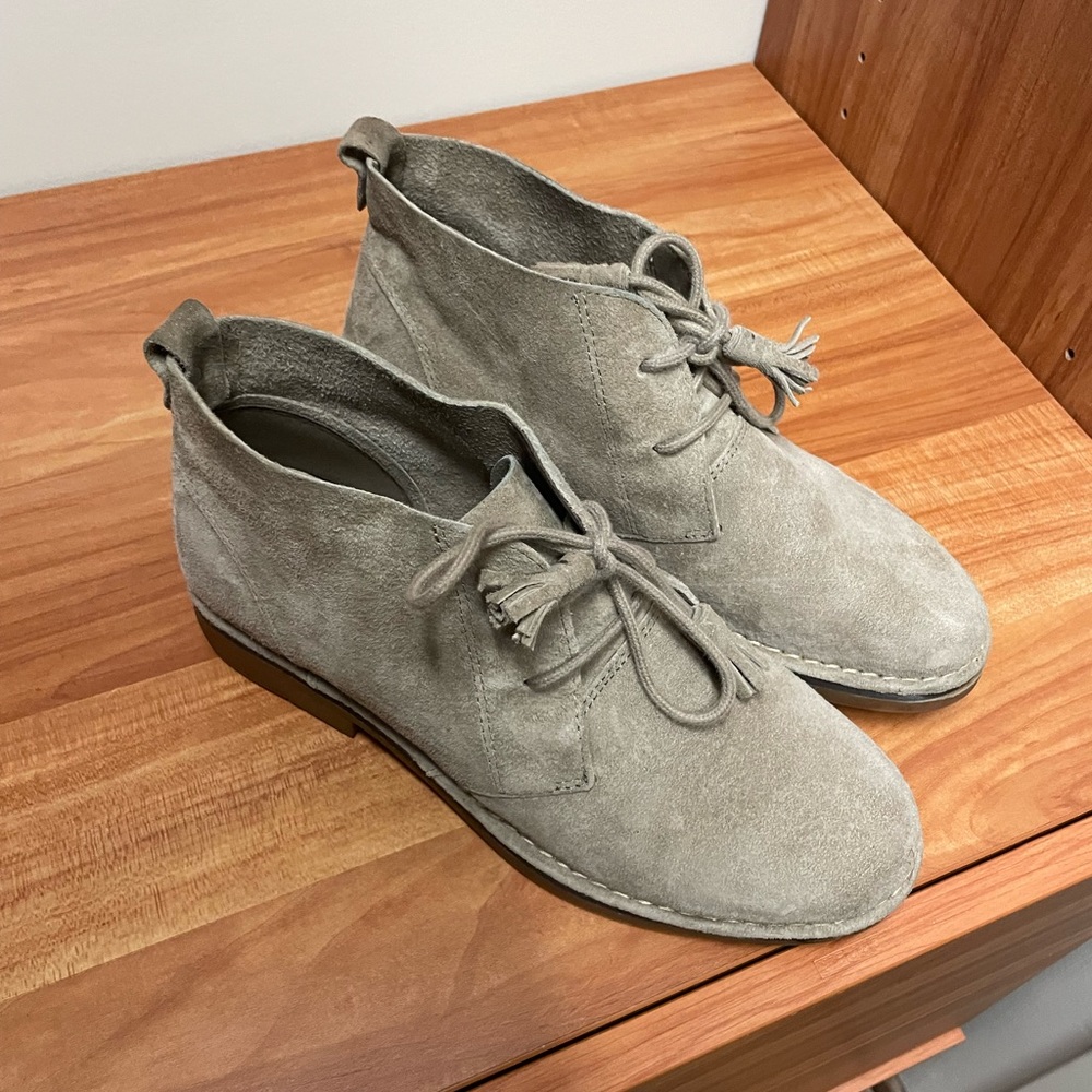 Hush puppies chukka boots